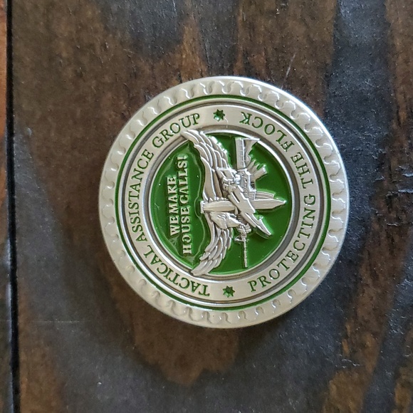 🌲Leavenworth County Sheriff SWAT Challenge Coin - Picture 1 of 3